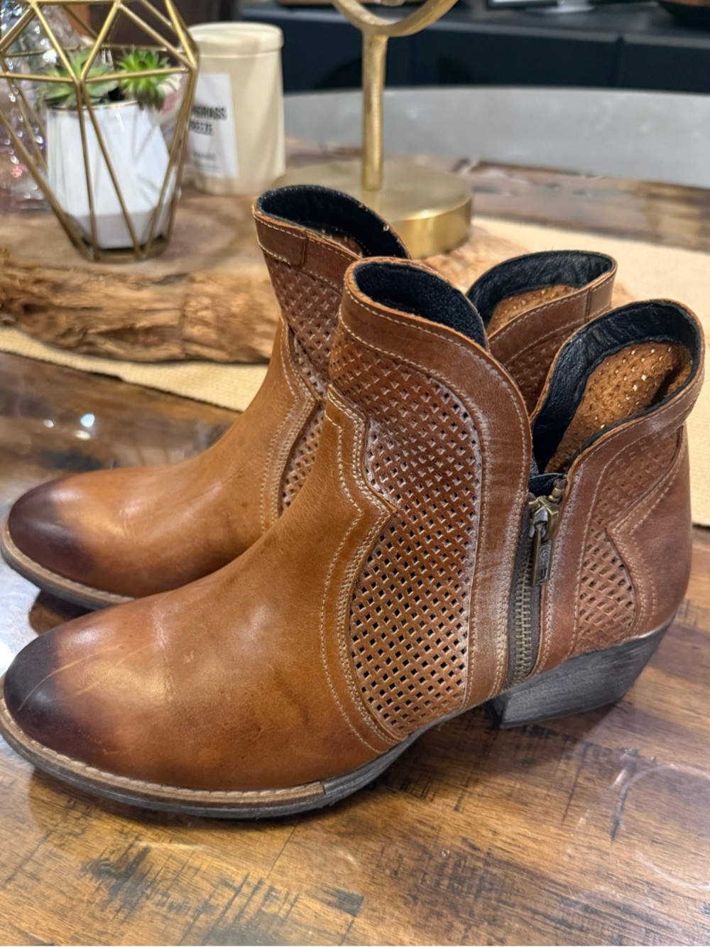 Sterling River Boots Womens 9.5 Brown Leather Perforated Western